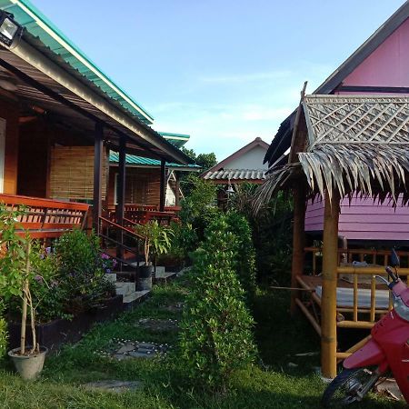 Labelle House Hotel เกาะลันตา ภายนอก รูปภาพ